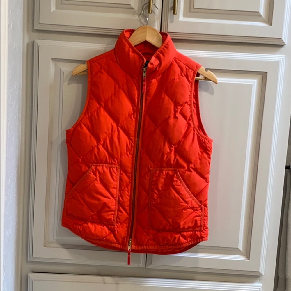 Red J. Crew puffer vest, size Small